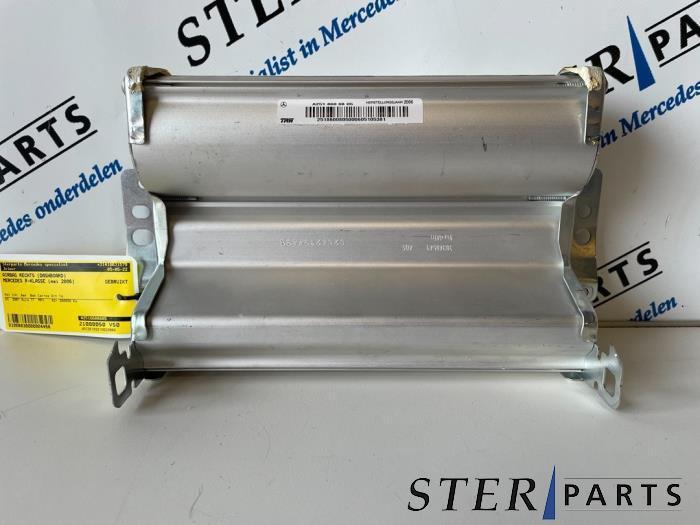 Airbag droite (tableau de bord) d'un Mercedes R-Klasse, Autos : Pièces & Accessoires, Autres pièces automobiles, Mercedes-Benz