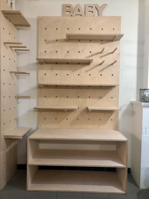 Wandmeubel kast + pegboard, Articles professionnels, Aménagement de Bureau & Magasin | Mobilier de bureau & Aménagement, Armoire