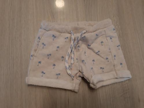 Shortjes (4 stuks), maat 62, Kinderen en Baby's, Babykleding | Maat 62, Gebruikt, Jongetje, Broekje, Ophalen of Verzenden