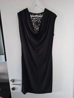 Mooi elegant zwart kleedje, Ophalen of Verzenden, Zo goed als nieuw, Maat 38/40 (M), Zwart