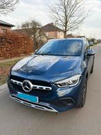Mercedes-Benz GLA 180 7G-DCT EDITION 2022, Auto's, 4 cilinders, Blauw, Leder en Stof, 152 g/km