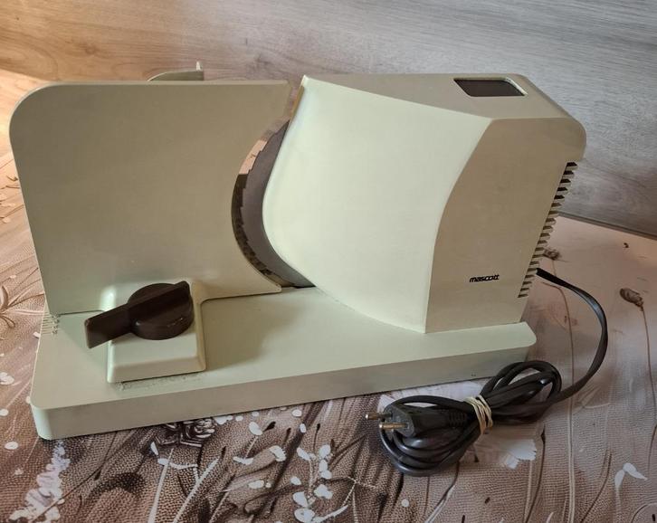 Mascott vleessnijmachine - allessnijder, Huis en Inrichting, Keuken | Keukenbenodigdheden, Zo goed als nieuw, Ophalen of Verzenden