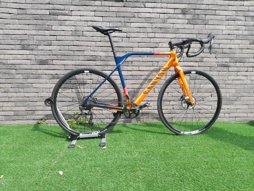 Canyon inflite carbon maat medium, Fietsen en Brommers, Fietsen | Racefietsen, Zo goed als nieuw, Heren, Overige merken, 10 tot 15 versnellingen