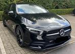Mercedes-Benz A220 benzine AMG-line Te koop, Auto's, Mercedes-Benz, 4 cilinders, Alcantara, Zwart, USB
