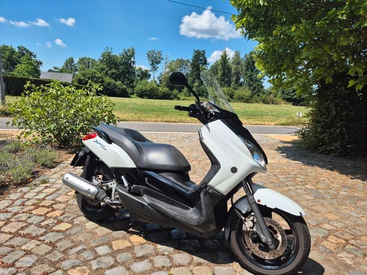 X max 250 i, Fietsen en Brommers, Scooters | Yamaha, Zo goed als nieuw, Overige modellen, Ophalen
