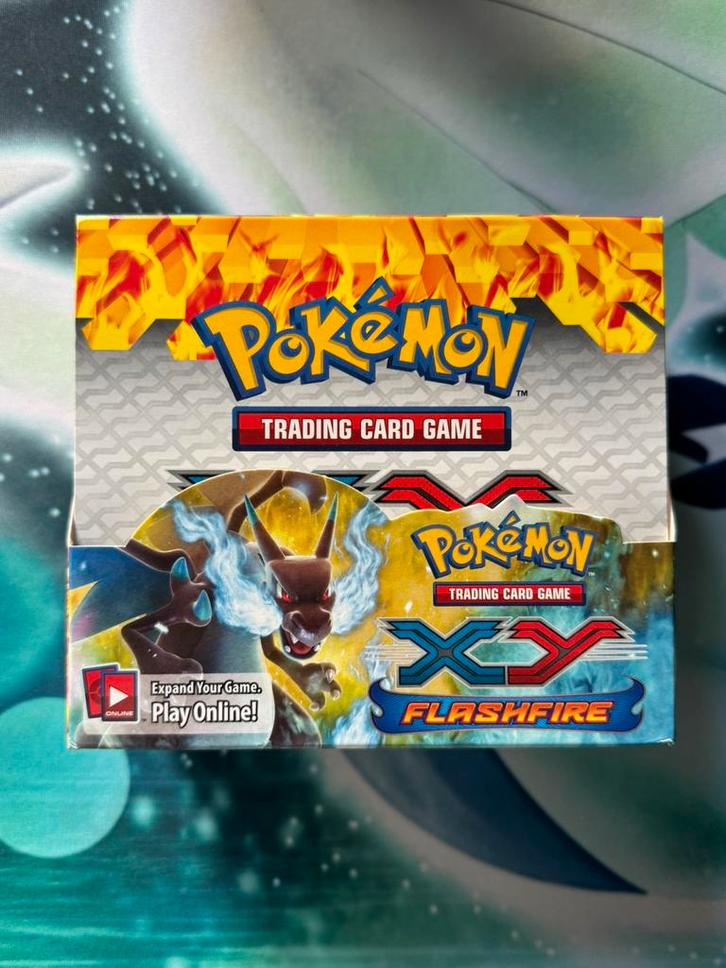EMPTY XY FLASHFIRE BOOSTERBOX, Hobby en Vrije tijd, Verzamelkaartspellen | Pokémon, Zo goed als nieuw, Boosterbox, Ophalen of Verzenden