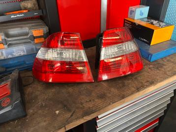 E46 achterlichten beschikbaar voor biedingen