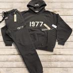 1977 Essentials Pak, Kleding | Heren, Sportkleding, Ophalen of Verzenden, Zo goed als nieuw, Maat 48/50 (M)