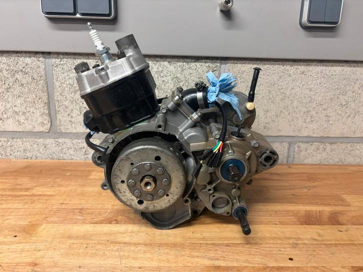 Moteur derbi, Vélos & Vélomoteurs, Pièces de cyclomoteur | Général, Comme neuf, Cylindre, Enlèvement