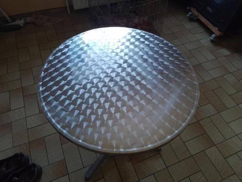 Disco tafeltje rond 60 cm, Huis en Inrichting, Tafels | Bijzettafels, Gebruikt, Rond, 60 cm of meer, 55 tot 75 cm, Metaal of Aluminium
