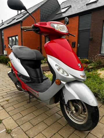 Scooter Peugeot v-clic classe A beschikbaar voor biedingen