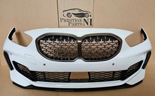 Voorbumper BMW 1 Serie F40 M135i M140i M PERFORMANCE 6xPDC, Auto-onderdelen, Carrosserie, Bumper, BMW, Voor, Gebruikt, Herkomst onderdeel bekend