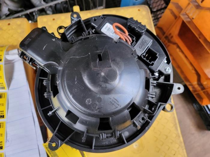 Moteur de ventilation chauffage d'un BMW 1-Serie, Autos : Pièces & Accessoires, Autres pièces automobiles, BMW, Utilisé, 3 mois de garantie