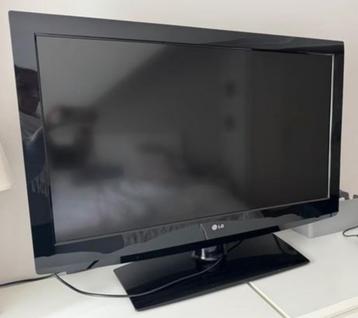 LG 37inch Full HD LCD TV met o.a. 2x HDMI, goedwerkend beschikbaar voor biedingen