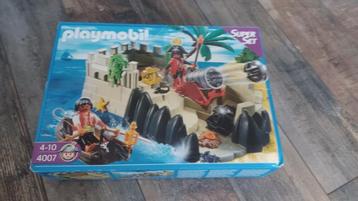 Forteresse pirate Playmobil disponible aux enchères