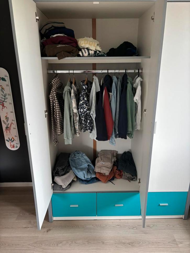 Vipack armoire à linge 3 portes Bonny -turquoise -202x141x60, Maison & Meubles, Armoires | Penderies & Garde-robes, Utilisé, 200 cm ou plus