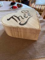 Houten theekistje. Gepyrograveerd. Hartje kan in kleur. 💝, Ophalen