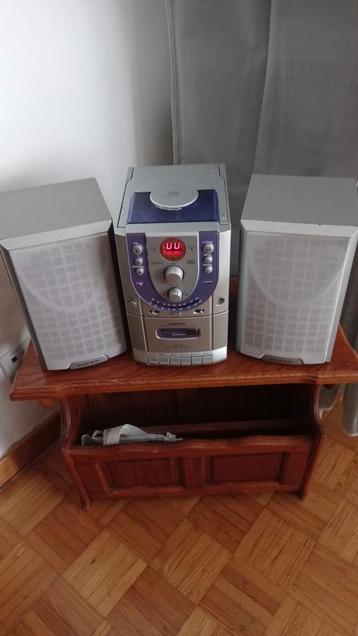 Mini chaine stereo  4x45 watt. Cd Mp3 beschikbaar voor biedingen