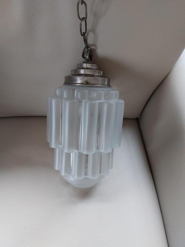 Art Deco skyscraper hanglamp mat en blinkend glas 33cm, Antiek en Kunst, Antiek | Verlichting, Ophalen of Verzenden