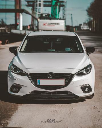 Mazda 3 full option beschikbaar voor biedingen