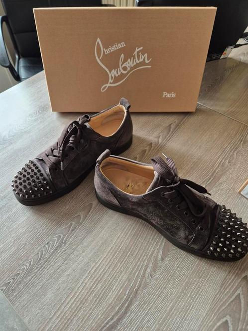 Louboutin junior bruin maat 41, Kleding | Heren, Schoenen, Gedragen, Sneakers, Bruin, Verzenden