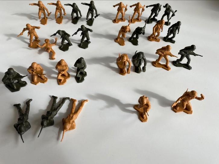 Kleine plastic soldaat jaren '50 vintage oorlogen, Antiek en Kunst, Antiek | Speelgoed, Ophalen of Verzenden