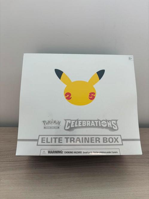 Celebrations Elite Trainer Box anglais, Hobby & Loisirs créatifs, Jeux de cartes à collectionner | Pokémon, Comme neuf, Booster