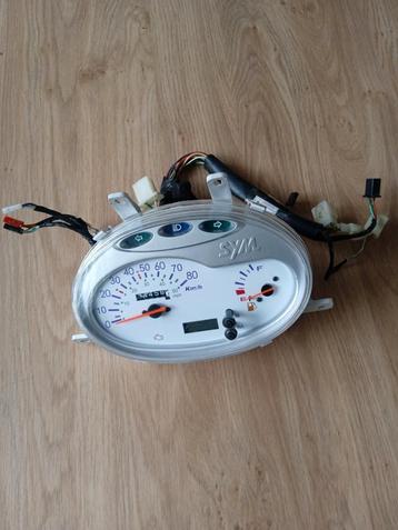 Compteur de vitesse Sym Fiddle 2 et 3 50cc pour scooter, Enlèvement ou Envoi, Comme neuf