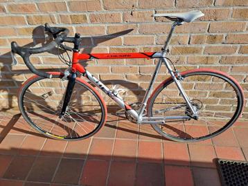 Chesini toffe Italiaanse racefiets - ideaal instapmodel. beschikbaar voor biedingen