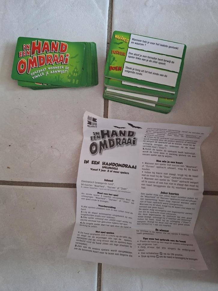 Waarheid durven of doen kaartjes van 'In een hand omdraai', Hobby en Vrije tijd, Gezelschapsspellen | Overige, Zo goed als nieuw