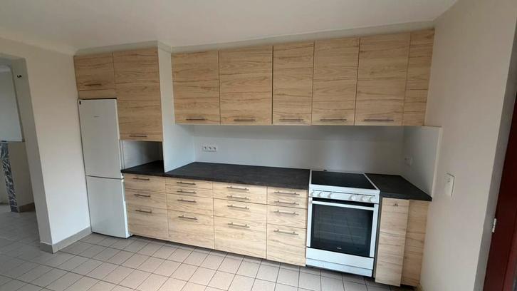 Geïnstalleerde keuken in prima staat, Huis en Inrichting, Keuken | Complete keukens, Zo goed als nieuw, Ophalen