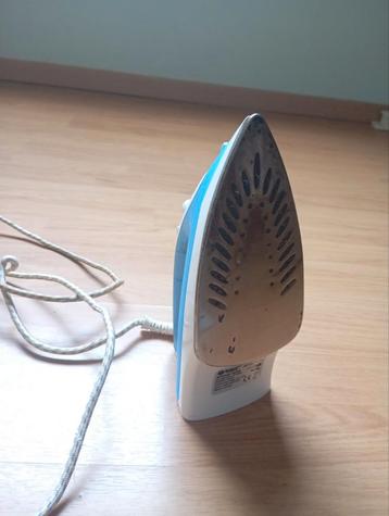 Strijkijzer beschikbaar voor biedingen