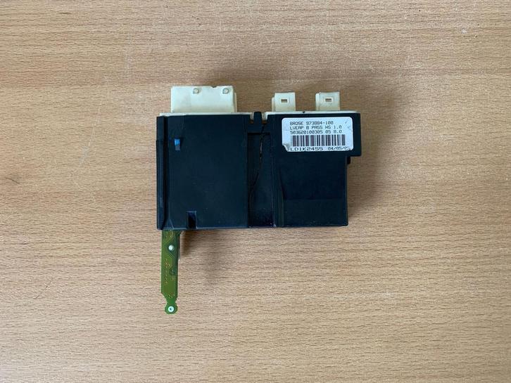 raammotor Rechts peugeot 307CC 2006 tot 2009 973884100, Auto-onderdelen, Elektronica en Kabels, Peugeot, Gebruikt, Ophalen of Verzenden