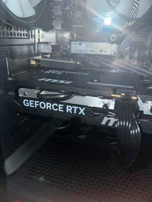 NVIDIA GEFORCE RTX 5060, Computers en Software, Videokaarten, Zo goed als nieuw, Nvidia, GDDR6, Ophalen