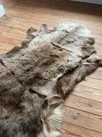 Heel mooi rendiervel - tapijt, Antiek en Kunst, Ophalen of Verzenden