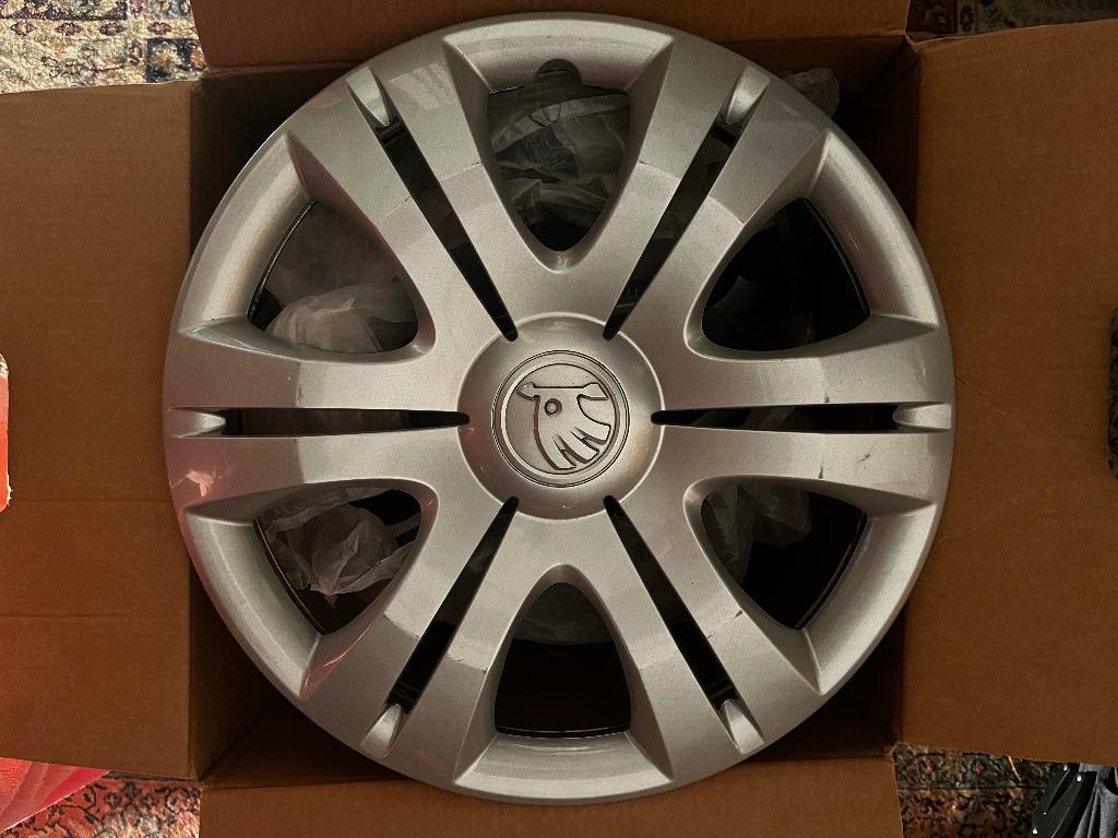 Originele wieldeksels Skoda, Autos : Divers, Enjoliveurs, Utilisé, Enlèvement