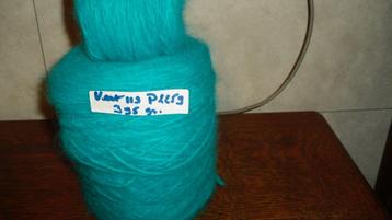 pel.laine angora 80%,vert 119 P2259 lot 395 g = 43 € 50