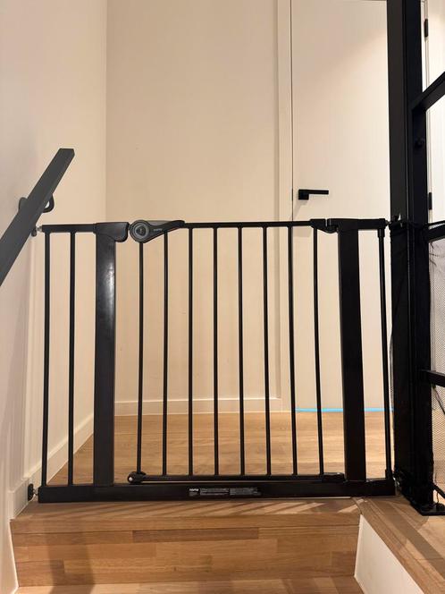 Traphekje Noma Easyfit zwart + 2 verlengstukken, Kinderen en Baby's, Traphekjes, Gebruikt, Ophalen