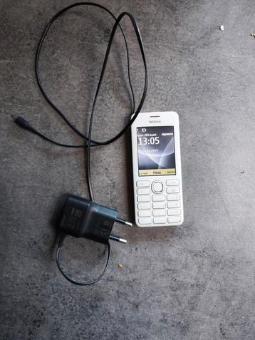 Nokia gsm met lader beschikbaar voor biedingen