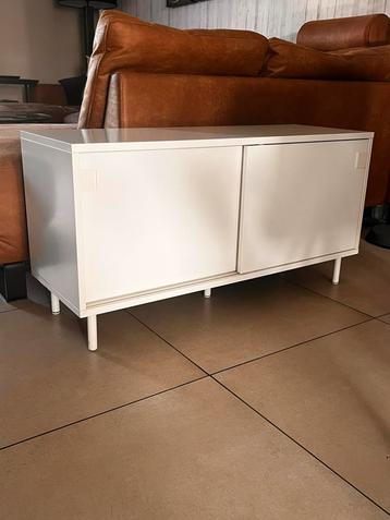 Opbergkastje beschikbaar voor biedingen