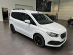 Mercedes-Benz T-Klasse T180 L1, Auto's, Stof, Gebruikt, 4 cilinders, Wit