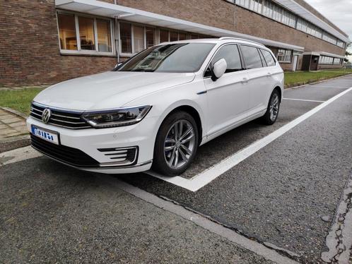 2018 VW Passat GTE met 80.000km full optie + XL batterij!, Auto's, Volkswagen, Particulier, Passat, Trekhaak, Dealer onderhouden