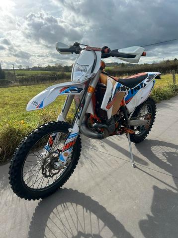 Ktm exc 250 six days beschikbaar voor biedingen