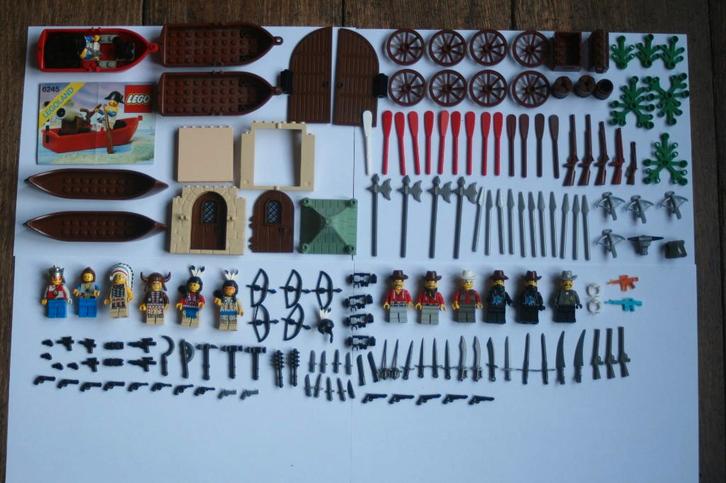 Lego 12 minifigs + 200 accessoires Knights Indian Cowboy, Enfants & Bébés, Jouets | Duplo & Lego, Comme neuf, Lego, Briques en vrac