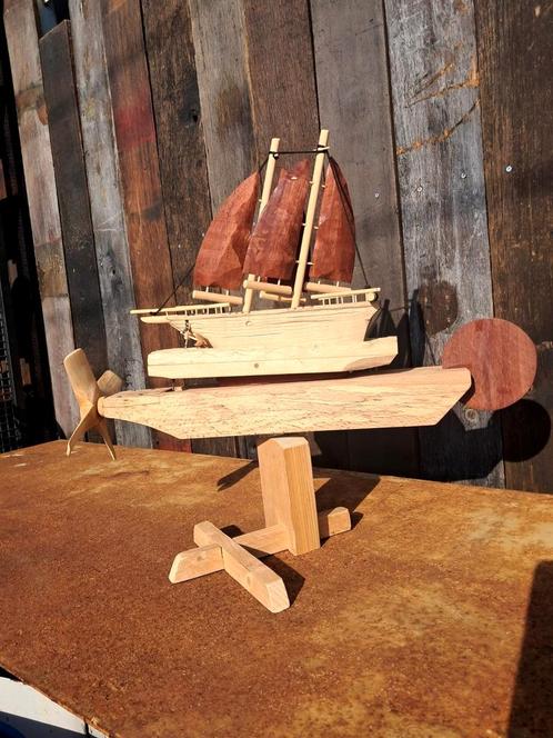 Uniek handgemaakt houten windmolen-bootje – exclusief, Tuin en Terras, Windwijzers en Windmolens, Zo goed als nieuw, Ophalen