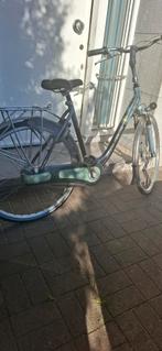Damesfiets Gazelle. Met Axa slot., Fietsen en Brommers, Fietsen | Dames | Damesfietsen, Ophalen, Gebruikt, Gazelle