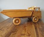 Speelgoed vrachtwagen in hout, Ophalen, Zo goed als nieuw