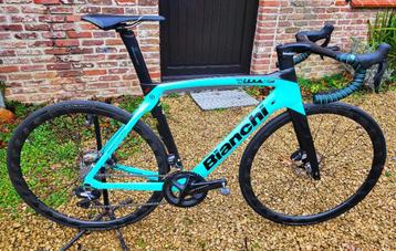 Bianchi Oltre XR4 taille 55 avec Shimano Di2 Ultegra-Dura Ac