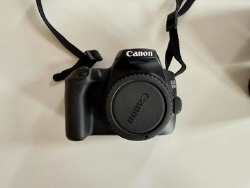 Canon EOS 250D spiegelreflexcamera beschikbaar voor biedingen