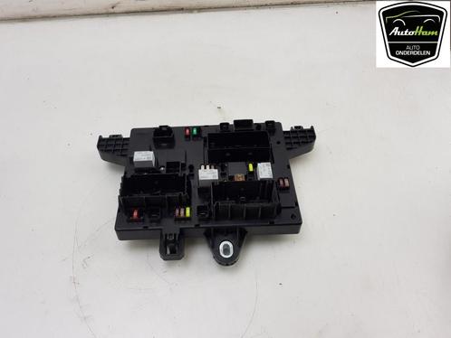 ZEKERINGKAST Opel Zafira Tourer (P12) (01-2011/07-2019), Auto-onderdelen, Elektronica en Kabels, Opel, Gebruikt